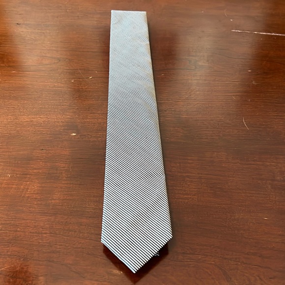 Black and White Diagonal Stripe Tie by The Tie Bar - Picture 1 of 4